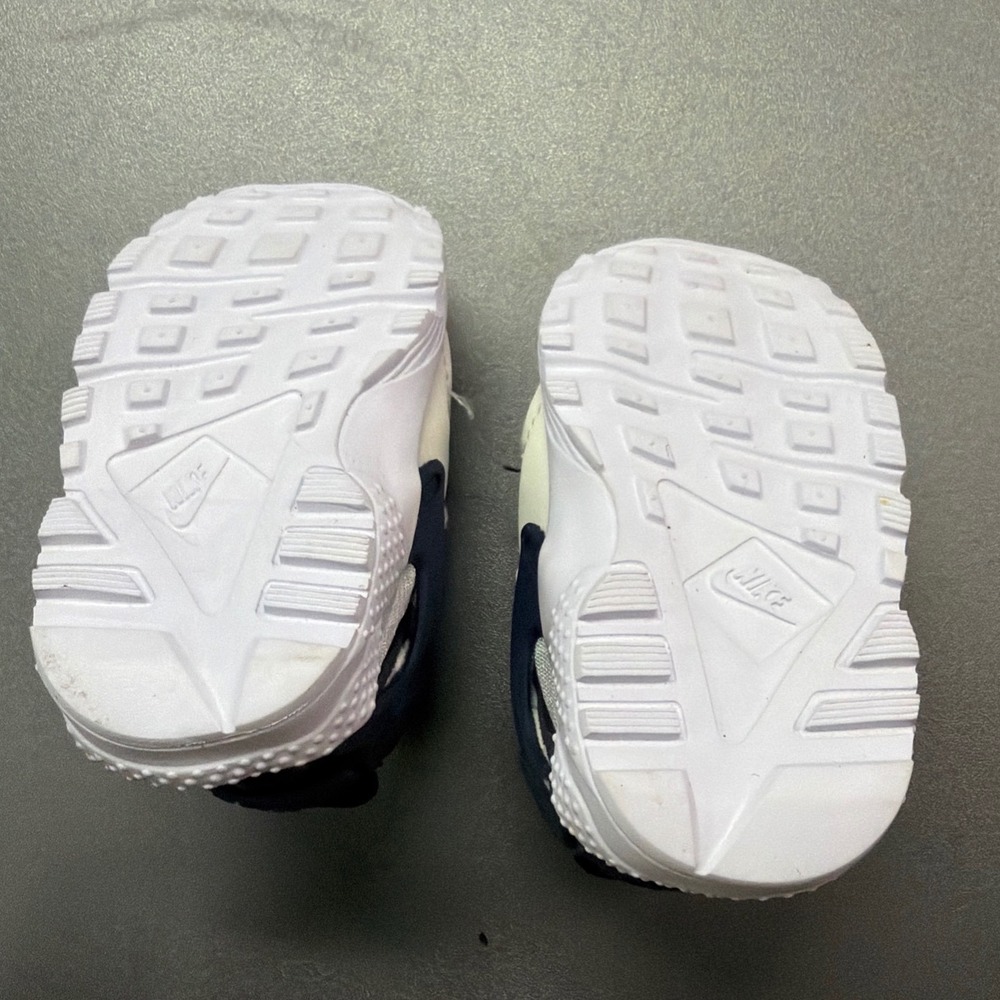 Nike Huarache Run Infant Toddler Shoes Size 3C White Black Gray Sneakers Baby - Picture 7 of 8